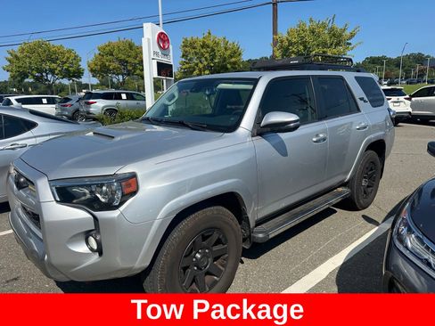 Used 2020 Toyota 4Runner TRD Off-Road Premium w/ Moonroof Package AWD/4WD image 15