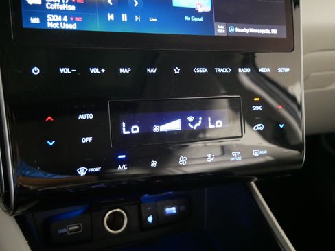 Used 2022 Hyundai Tucson Limited AWD/4WD image 23