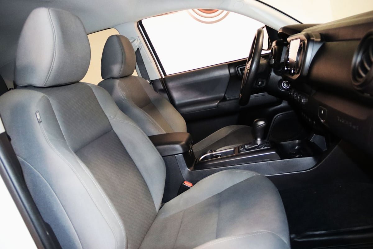 Used 2020 Toyota Tacoma SR AWD/4WD image 54