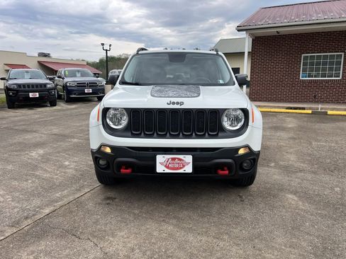 Used 2017 Jeep Renegade Trailhawk AWD/4WD image 8