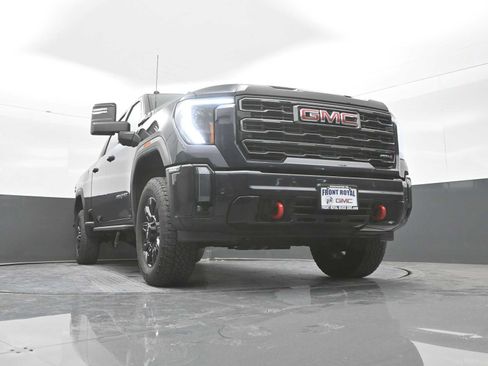 Used 2024 GMC Sierra 2500 AT4 w/ AT4 Premium Plus Package AWD/4WD image 54