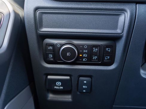 Certified 2025 Ford F150 Lariat w/ Equipment Group 501A Mid image 19