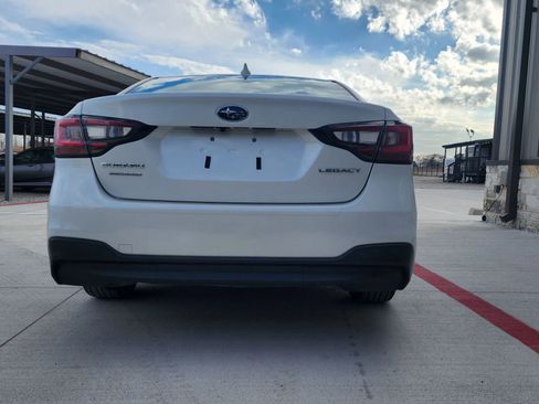 Used 2021 Subaru Legacy Premium image 9