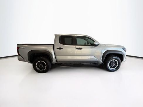 Certified 2024 Toyota Tacoma TRD Off-Road w/ TRD Off Road Upgrade Package AWD/4WD image 8