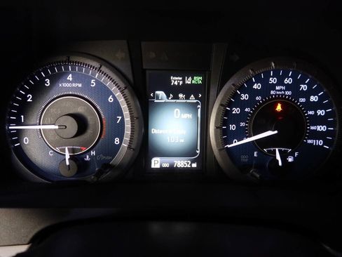 Used 2018 Toyota Sienna XLE w/ Protection Package image 23