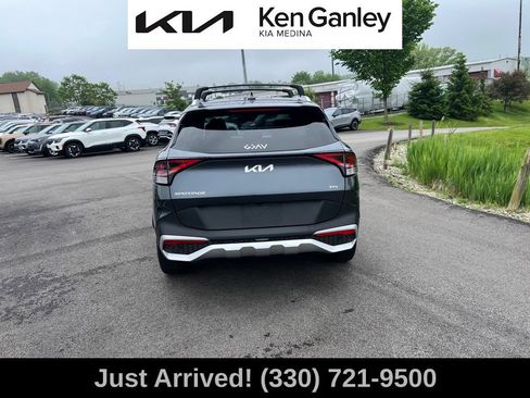 Used 2024 Kia Sportage EX AWD/4WD image 6