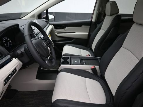 New 2026 Honda Odyssey Elite image 17