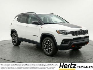 Used 2025 Jeep Compass Trailhawk video 1