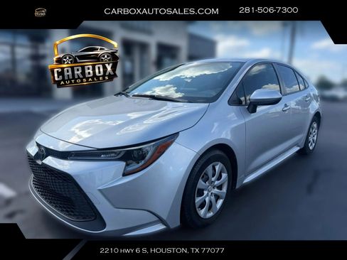 Used 2022 Toyota Corolla LE FWD image 1