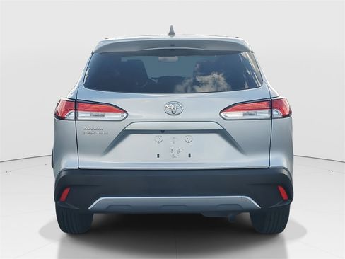 Used 2022 Toyota Corolla Cross L image 6