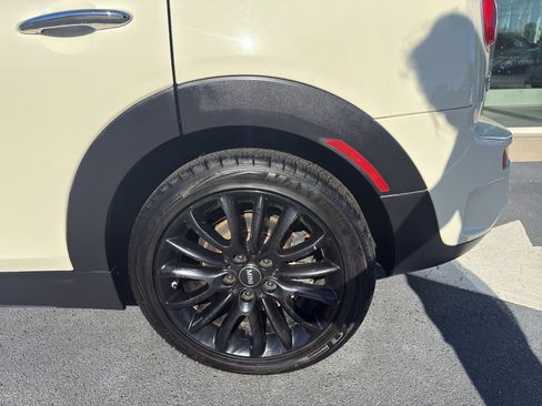Used 2017 MINI Cooper Clubman S FWD image 9