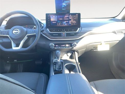 New 2025 Nissan Altima 2.5 SV w/ SV Special Edition Package image 10