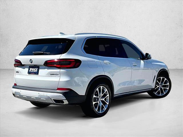 Used 2022 BMW X5 sDrive40i w/ Executive Package RWD image 2