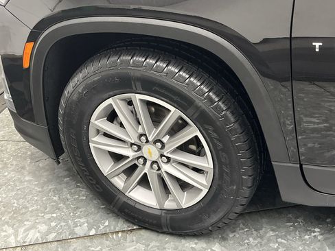 Certified 2022 Chevrolet Traverse LT w/ LPO, Floor Liner Package image 35