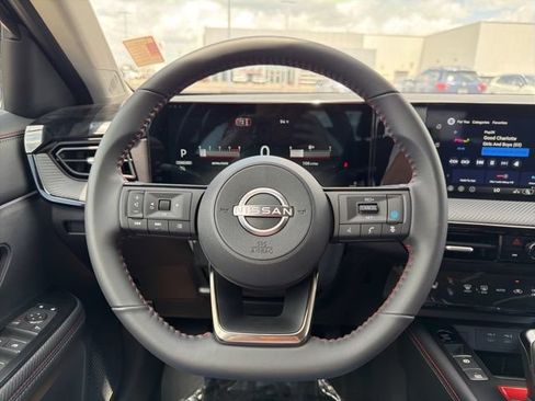 Used 2026 Nissan Kicks SR w/ Cold Weather Package FWD image 13