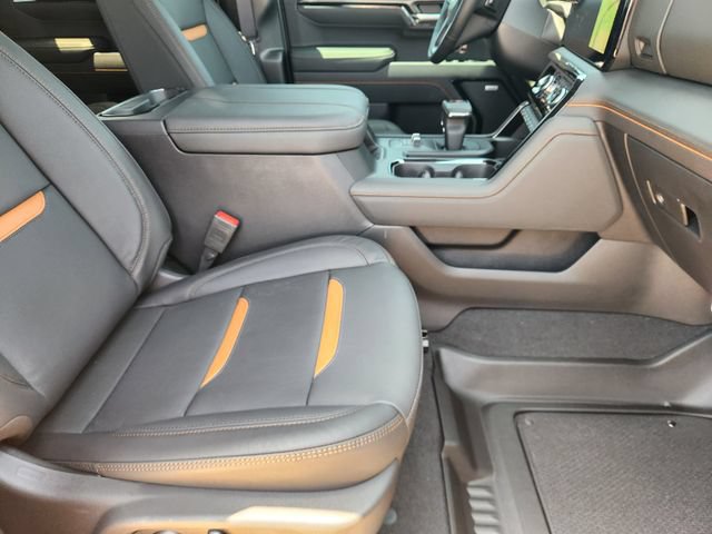 New 2026 GMC Sierra 1500 AT4 w/ Technology Package AWD/4WD image 12