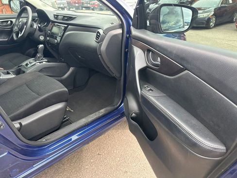 Used 2020 Nissan Rogue Sport S FWD image 15