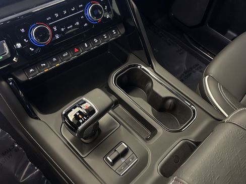 Used 2026 GMC Sierra 1500 AT4X w/ LPO, Black Badging Package image 22