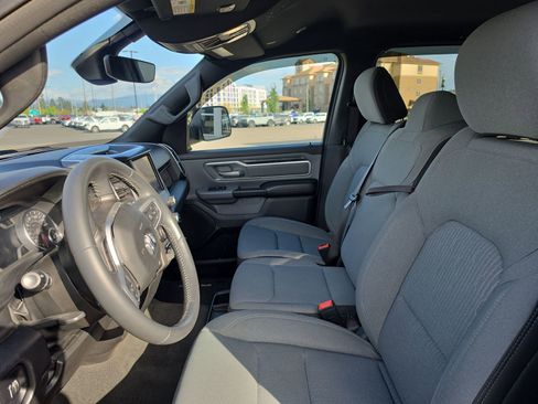 Used 2022 RAM 1500 Big Horn AWD/4WD image 11