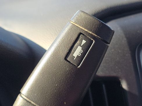 Used 2018 GMC Sierra 2500 4x4 Crew Cab w/ Sierra Convenience Package image 6