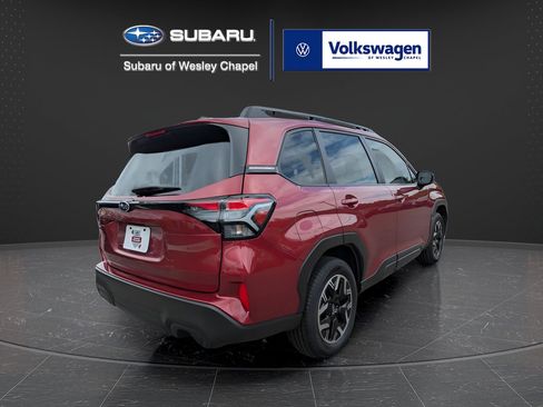 Used 2025 Subaru Forester Premium w/ Convenience Package #1 AWD/4WD image 5