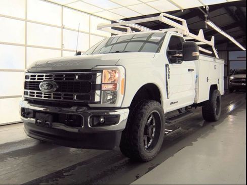 Used 2023 Ford F350 XL w/ XL Chrome Package AWD/4WD image 1