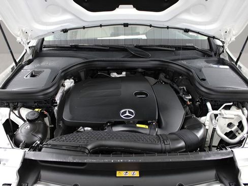 Used 2022 Mercedes-Benz GLC 300 image 39