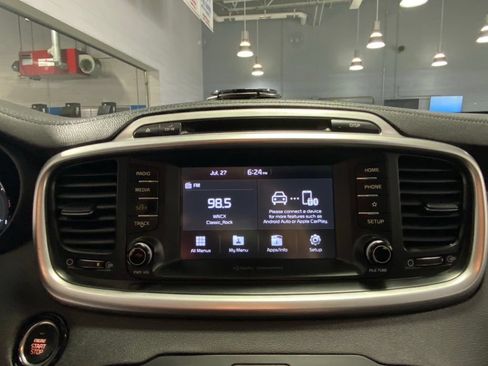 Used 2019 Kia Sorento EX FWD image 22