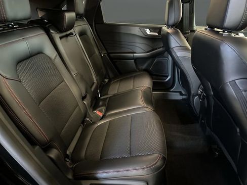 Certified 2025 Ford Escape ST-Line Elite image 29