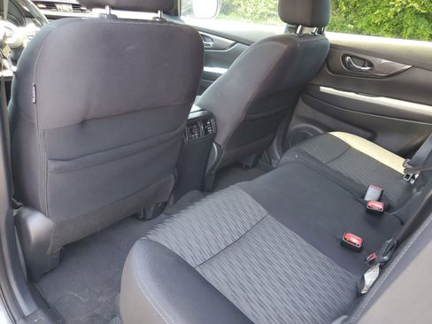 Used 2019 Nissan Rogue SV w/ Premium Package AWD/4WD image 22