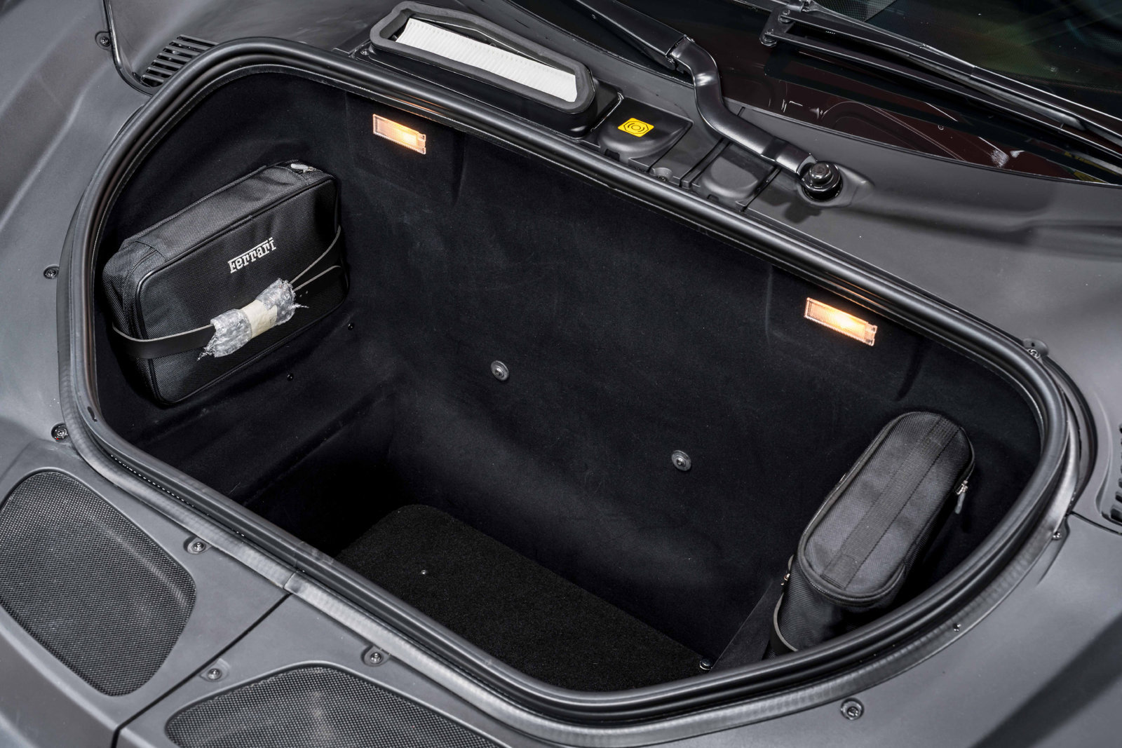 Used 2015 Ferrari 458 Speciale A RWD image 49