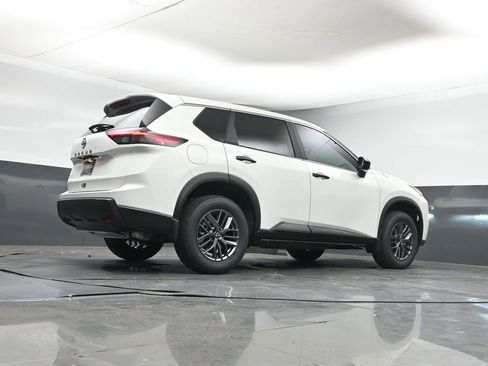 New 2026 Nissan Rogue S image 25