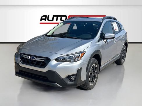 Used 2021 Subaru Crosstrek 2.0i Premium w/ Moonroof Package AWD/4WD image 3