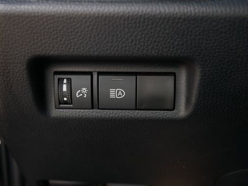 Certified 2025 Toyota RAV4 XLE AWD/4WD image 27