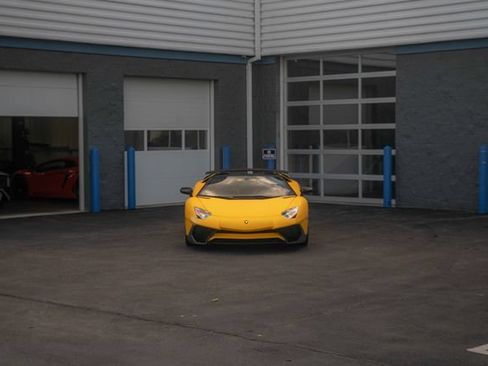 Used 2016 Lamborghini Aventador LP 750-4 Superveloce AWD/4WD image 29