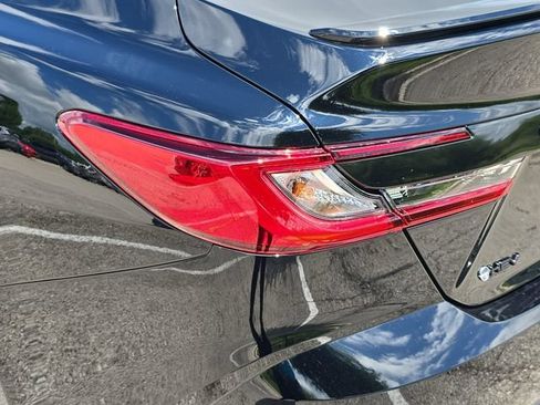 New 2026 Toyota Camry SE FWD image 33