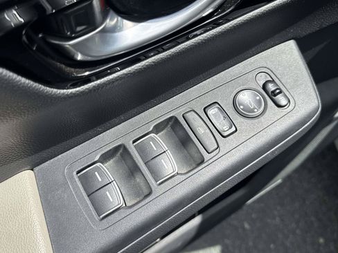 Used 2023 Honda CR-V EX-L image 16