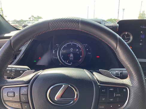 Used 2022 Lexus ES 350 F Sport image 10