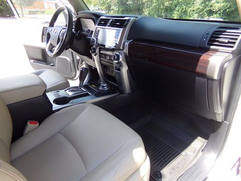 Used 2023 Toyota 4Runner Limited AWD/4WD image 25