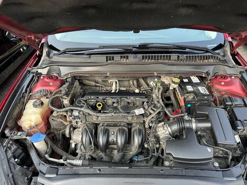 Used 2014 Ford Fusion SE w/ Equipment Group 201A FWD image 31