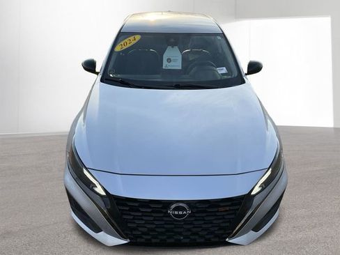 Certified 2024 Nissan Altima 2.5 SR image 34