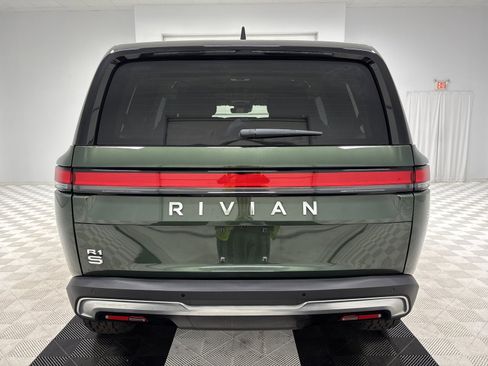 Used 2024 Rivian R1S Adventure AWD/4WD image 4