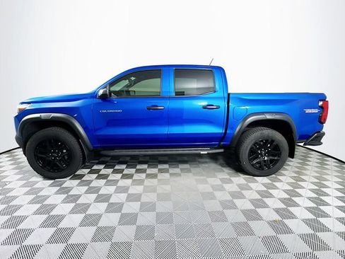 Used 2023 Chevrolet Colorado Trail Boss w/ Advanced Trailering Package AWD/4WD image 2