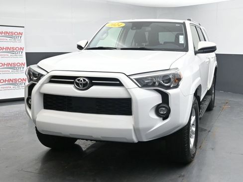 Used 2024 Toyota 4Runner SR5 image 4