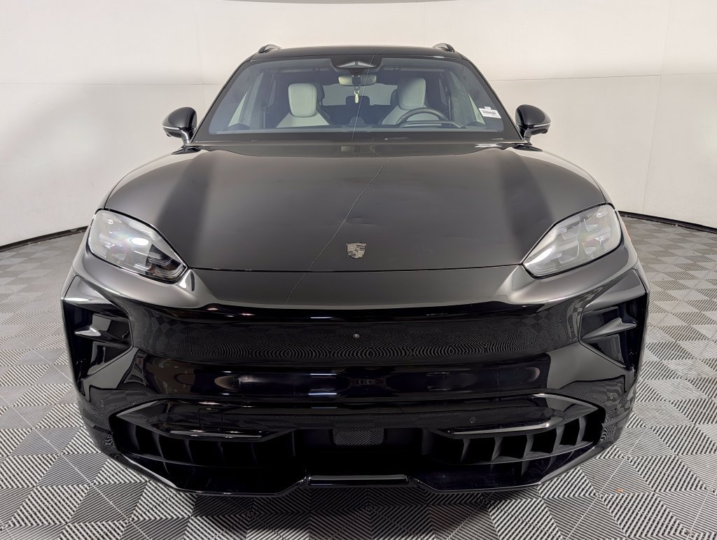 New 2026 Porsche Cayenne Turbo AWD/4WD image 10