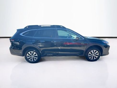 Used 2025 Subaru Outback Premium w/ Popular Package #1 AWD/4WD image 10