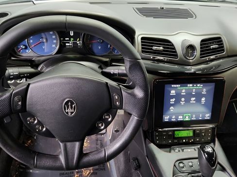 Used 2018 Maserati GranTurismo Sport image 16