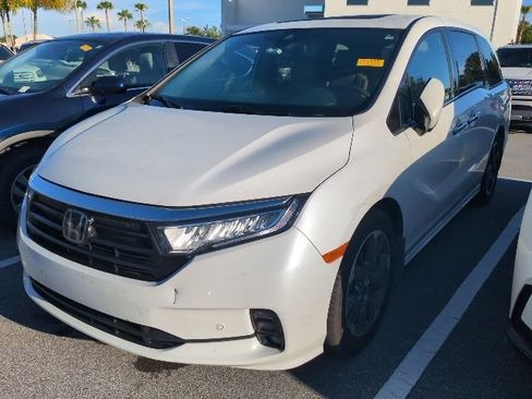 Used 2022 Honda Odyssey Elite image 5