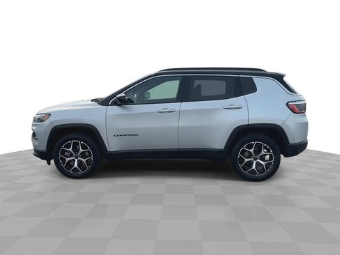 Used 2026 Jeep Compass Limited AWD/4WD image 5