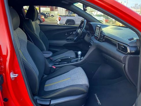 Used 2019 Hyundai Veloster Turbo R-Spec image 27